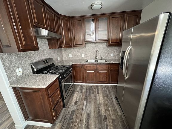 3rd image of 8413 Bernard Ave