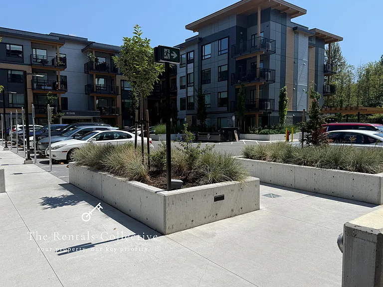 8230 208b St — Photo 15