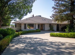 1427 Hillcrest Dr, Lindsay, CA