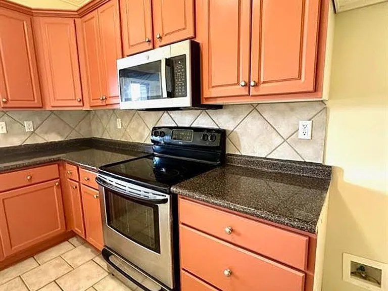 18163 Pinehurst Dr — Photo 3