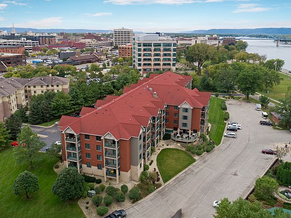 2nd image of 1 Riverplace Dr APT 209