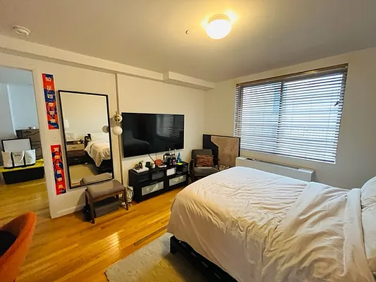 Rented by Compass | media 3