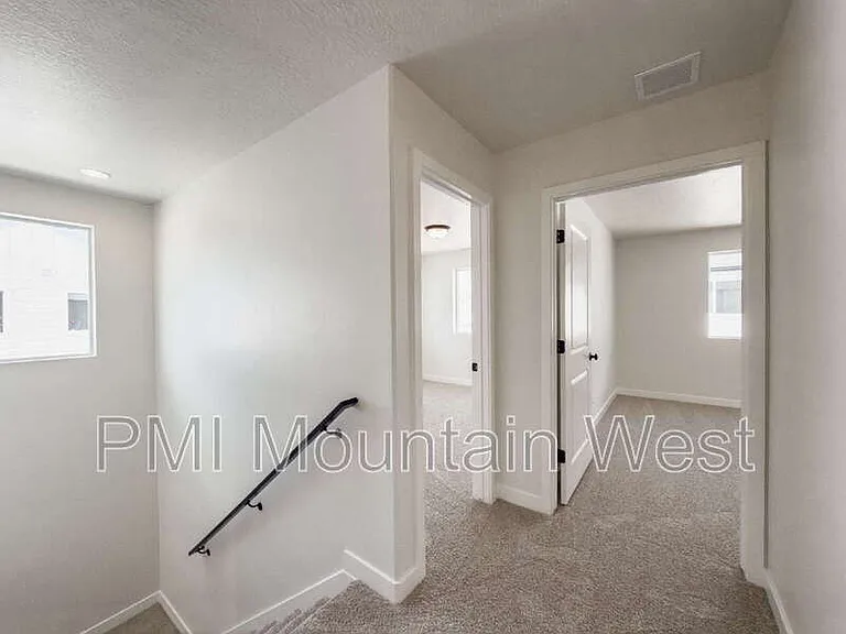 2606 N 2125 W — Photo 24