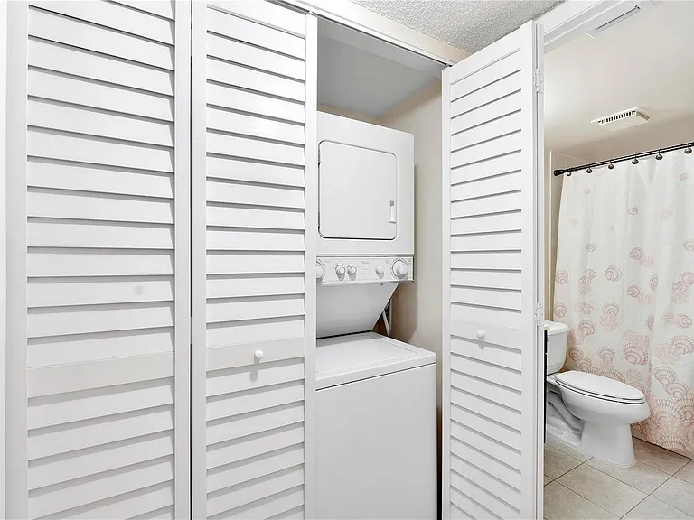 6519 Coral Lake Dr #207 — Photo 5