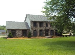 600 Kingston Dr, Clarksville, TN 37042