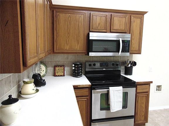 3rd image of 8500 Santa Ana Dr