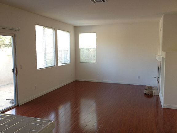 Dining Room / Living Room