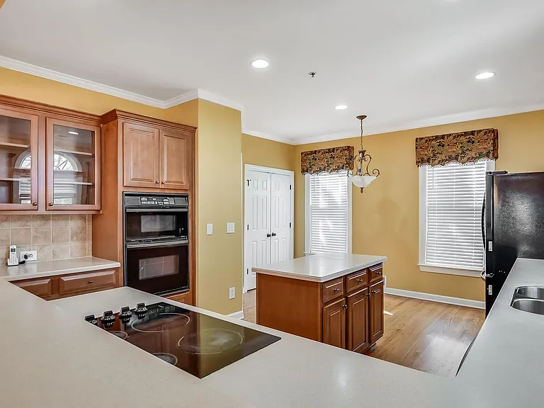 466 Vinings Estates Dr SE — Photo 5