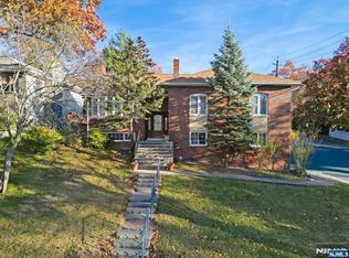 51 Anderson Ave, Englewood Cliffs, NJ 07632