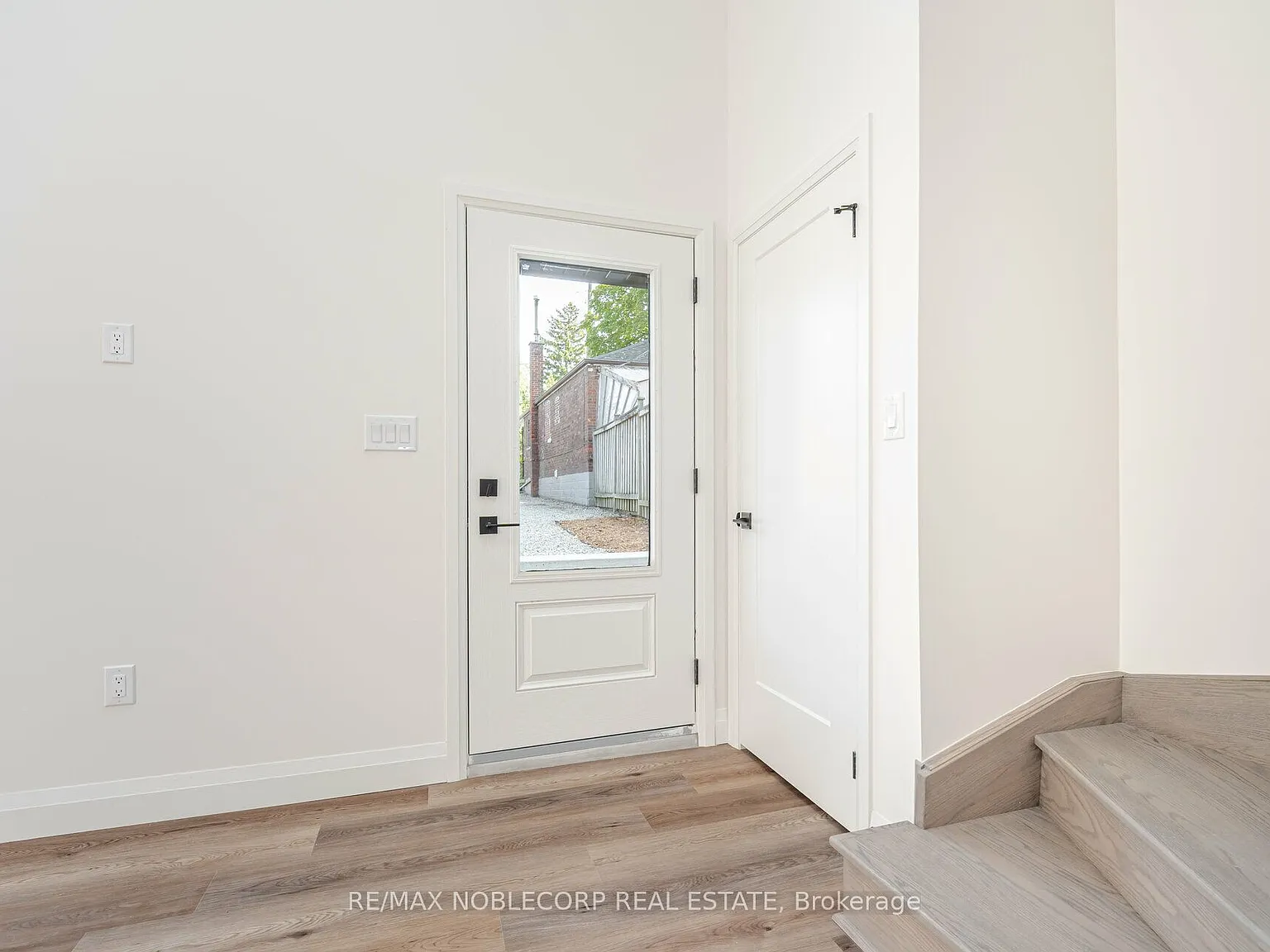 3 bed, $3,300 — Photo 3