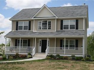 20 Rosemary Ct, Yorktown Heights, NY 10598