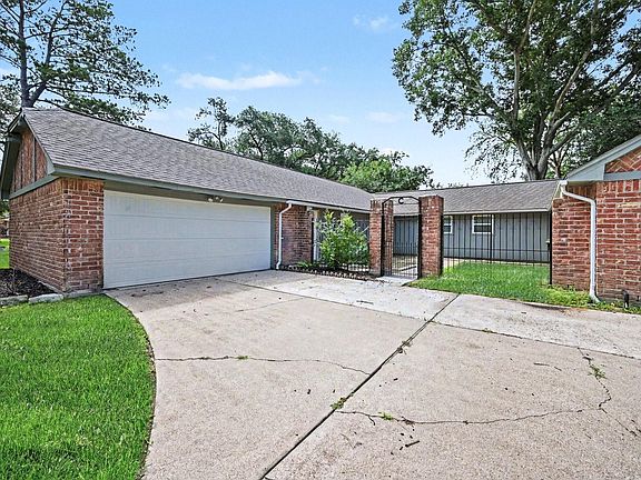 4th image of 12615 Amado Dr