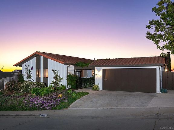2nd image of 6160 Calle Empinada