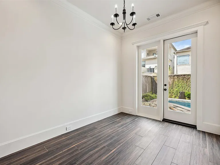 215 Malone St — Photo 14