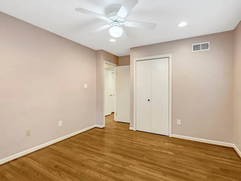 6717 Reynard Dr — Photo 25
