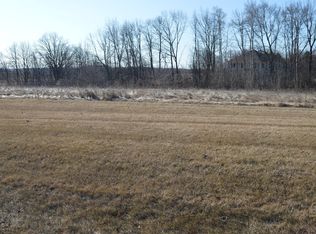 2255 N Hollow Cir, Slinger, WI 53086