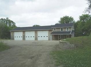 4623 Chapman Rd, Stockbridge, MI 49285