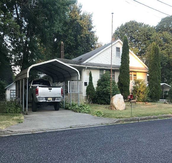 2nd image of 3 Cove Rd