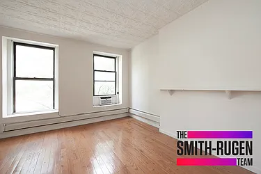 Rented by R New York