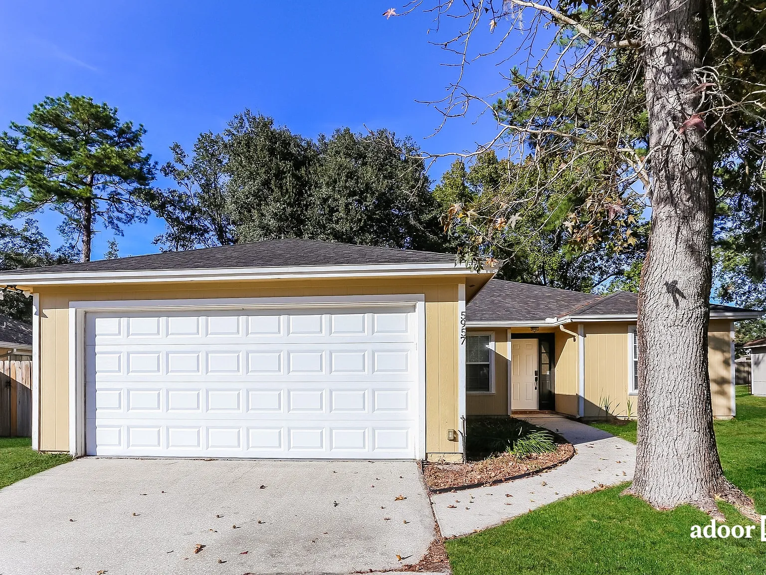 3 bed, 2.0 bath, 1425 sqft, $1,845 — Photo 1