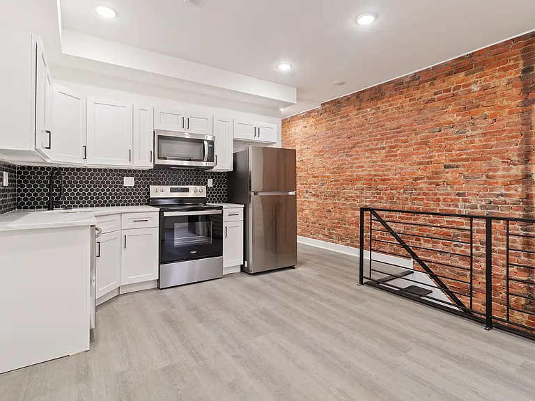 7242 Paschall Ave #B — Photo 9