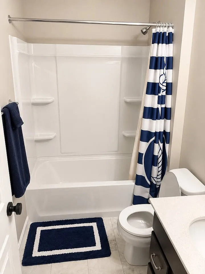 2 bed, 1800 sqft, $1,050 — Photo 3