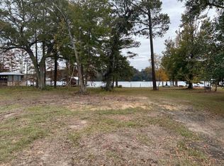 Eleanor Ln, Andalusia, AL 36421