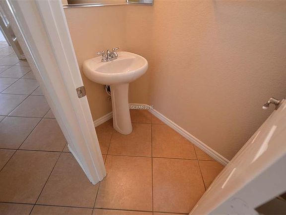 5th image of 1025 Ambrosia Dr #0