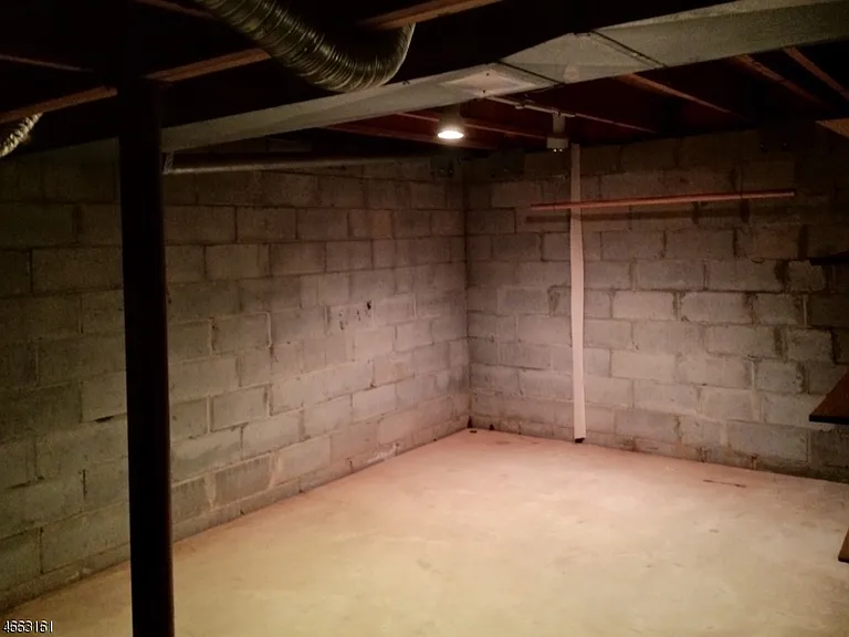 64 Sycamore Ct — Photo 23