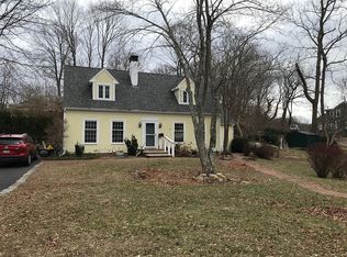 97 Leonard St, Gloucester, MA 01930