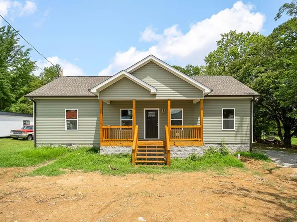 104 E Bryant St, Smithville, TN 37166