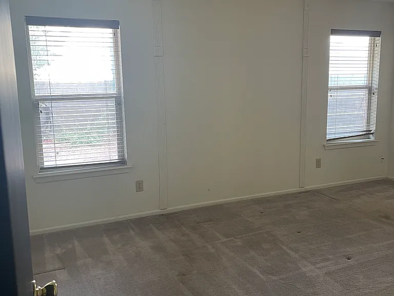 1618 Marquis Ln — Photo 11