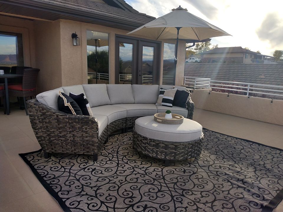 A beautiful spot to enjoy the view day or night.