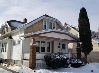 709 Menomonee Ave, South Milwaukee, WI 53172