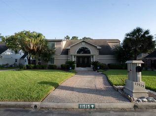 11515 Parkriver Dr, Houston, TX 77070