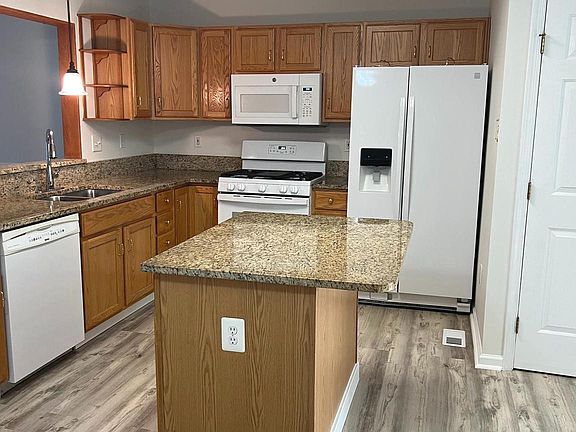 5th image of 1023 Jeanett Way
