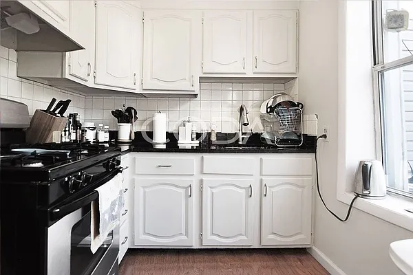 Rented by Coda Real Estate NYC | media 4