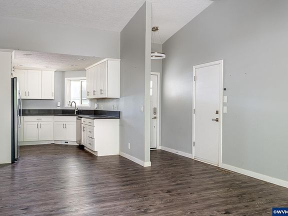 4th image of 3774 Homestead Ct NE