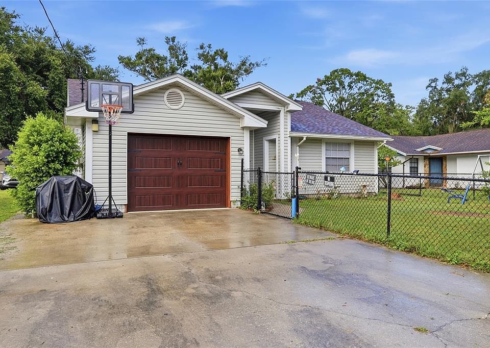1st image of 1405 E FRANCES AVENUE