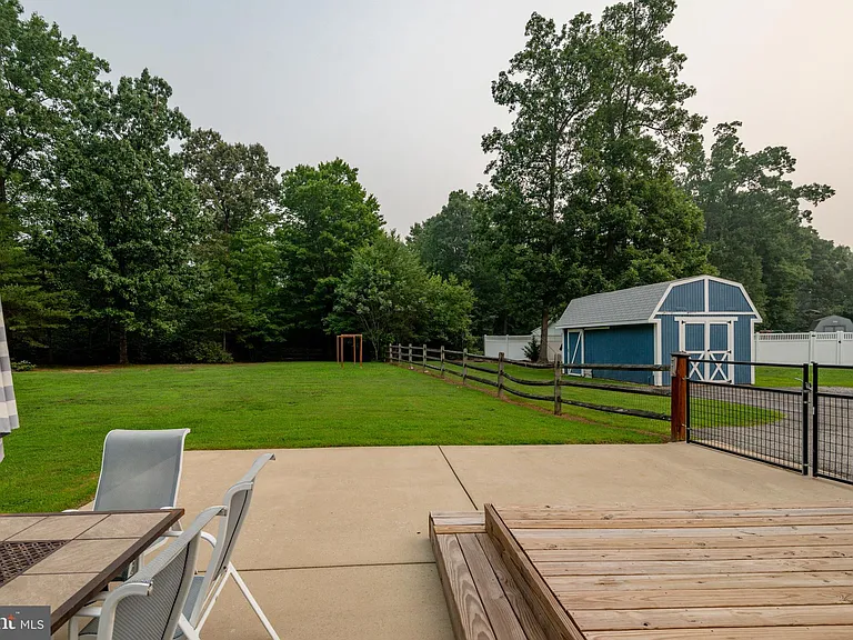 45170 Settlers Ln — Photo 36