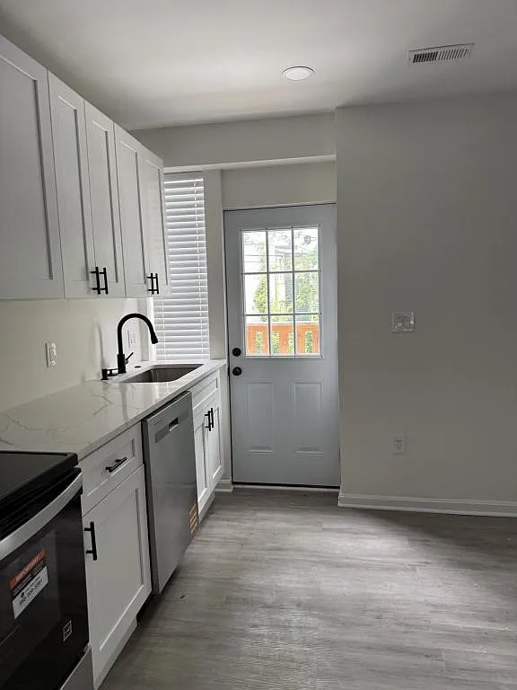 5215 Ready Ave — Photo 4