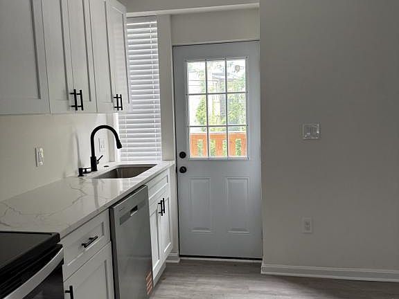 4th image of 5215 Ready Ave