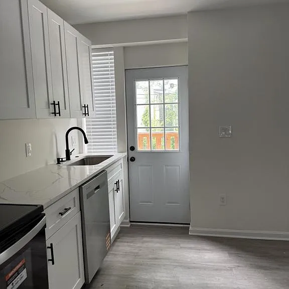 5215 Ready Ave — Photo 4
