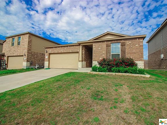 3rd image of 1214 Cozy Creek Dr
