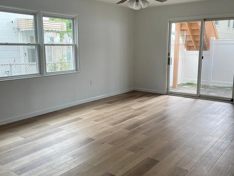 118 Exeter St #1 — Photo 3