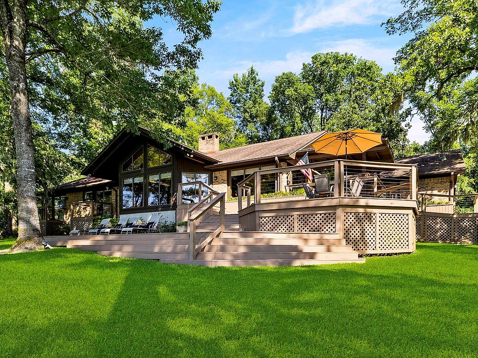 1st image of 20312 Saint Andrews Cir