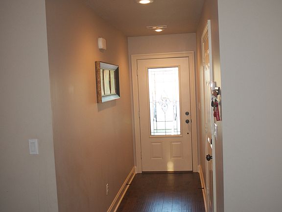 4th image of 4805 Thistle Way