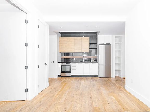 4th image of 245 Johnson Ave #4B