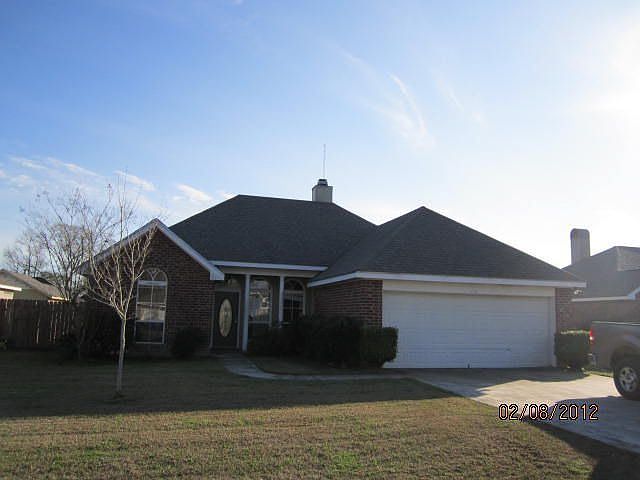 1st image of 115 Herlil Cir