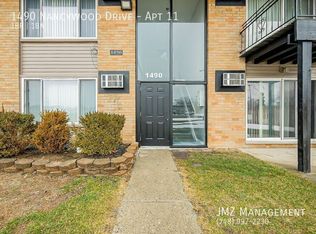 1490 Nancywood Dr APT 11, Waterford, MI 48327